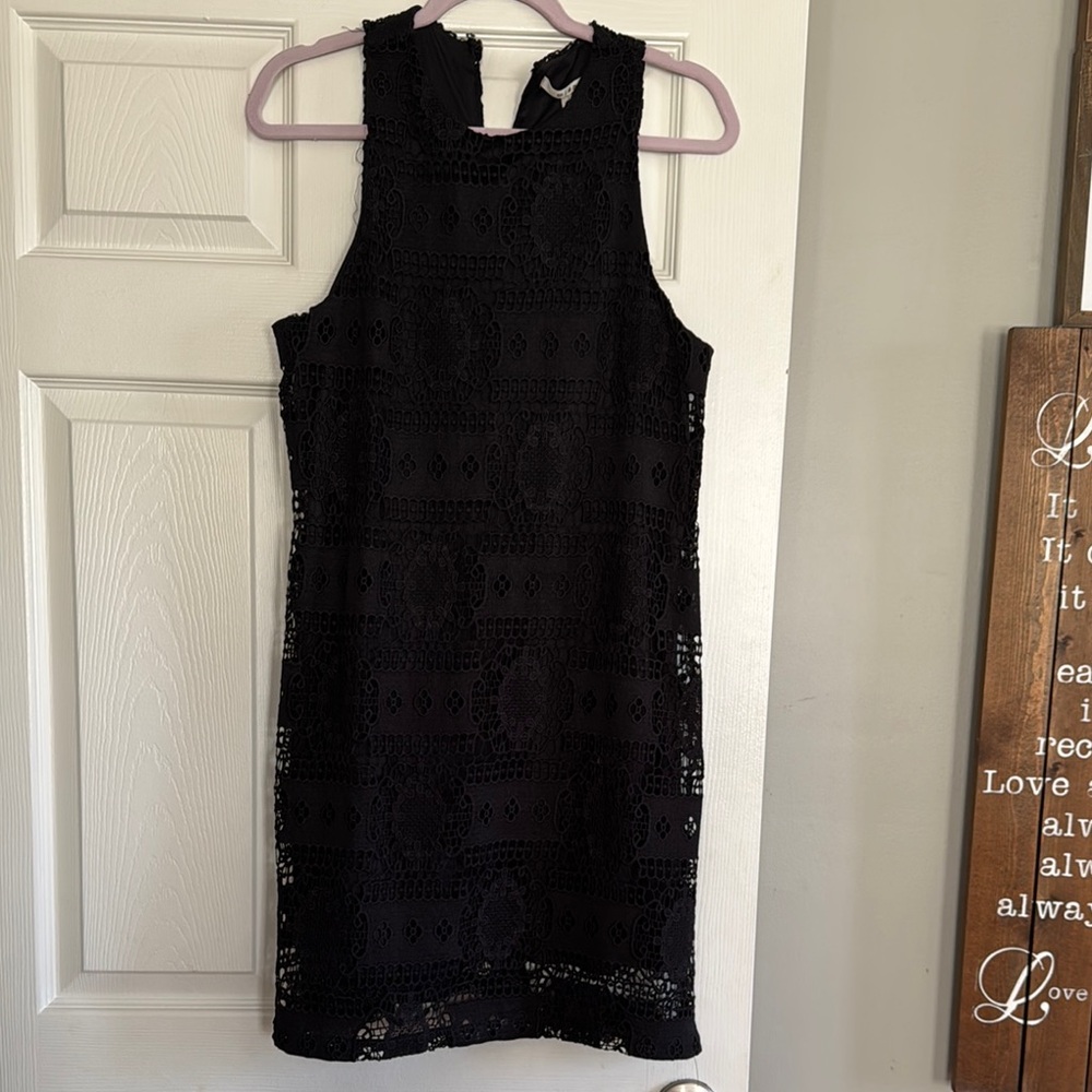 Elegant Black Lace Dress